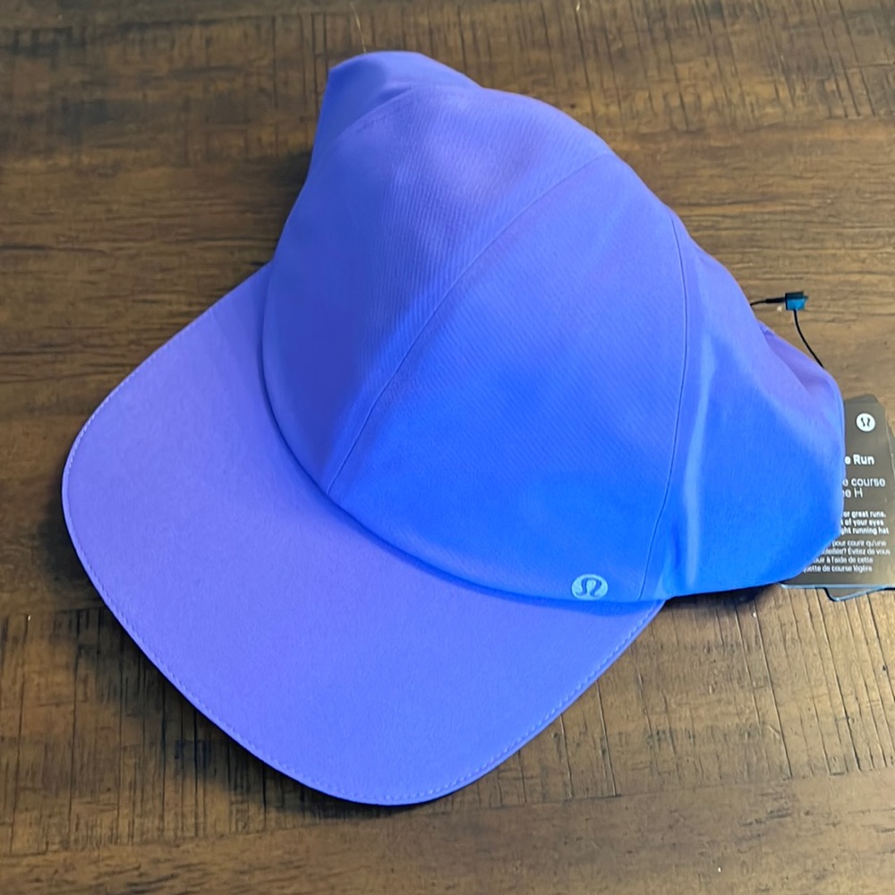 Fast & free hat